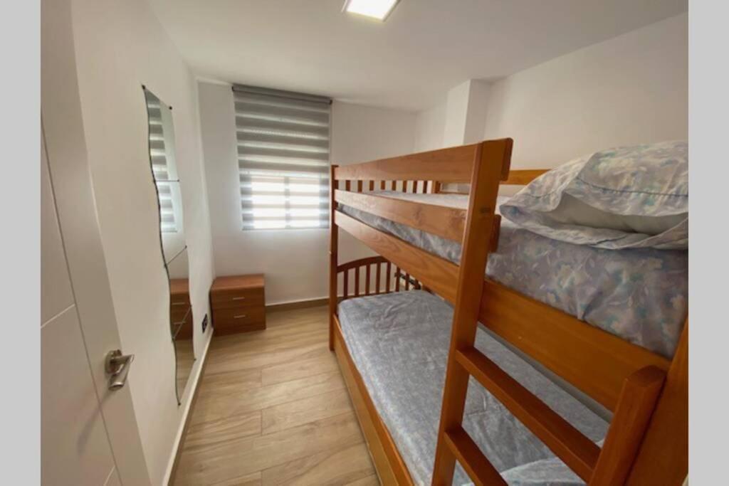 Magnifico Apartamento Con Vistas Al Mar, 1ª Linea Альмуньекар Экстерьер фото