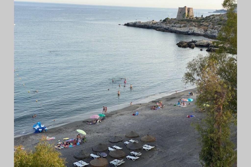Magnifico Apartamento Con Vistas Al Mar, 1ª Linea Альмуньекар Экстерьер фото